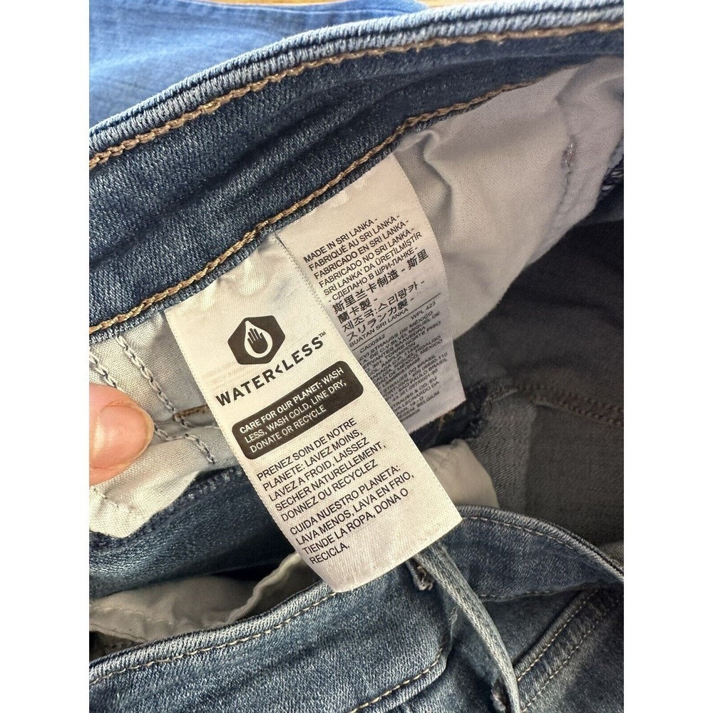 LEVIS 726 Jeans Sz 32/28 Flare High Rise Med Wash Denim Stretch High Waist​​​​ - Picture 8 of 12